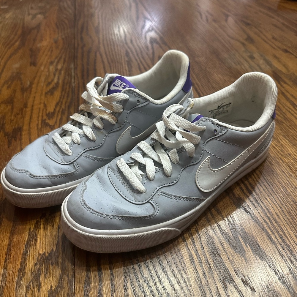 Nike casual shoes